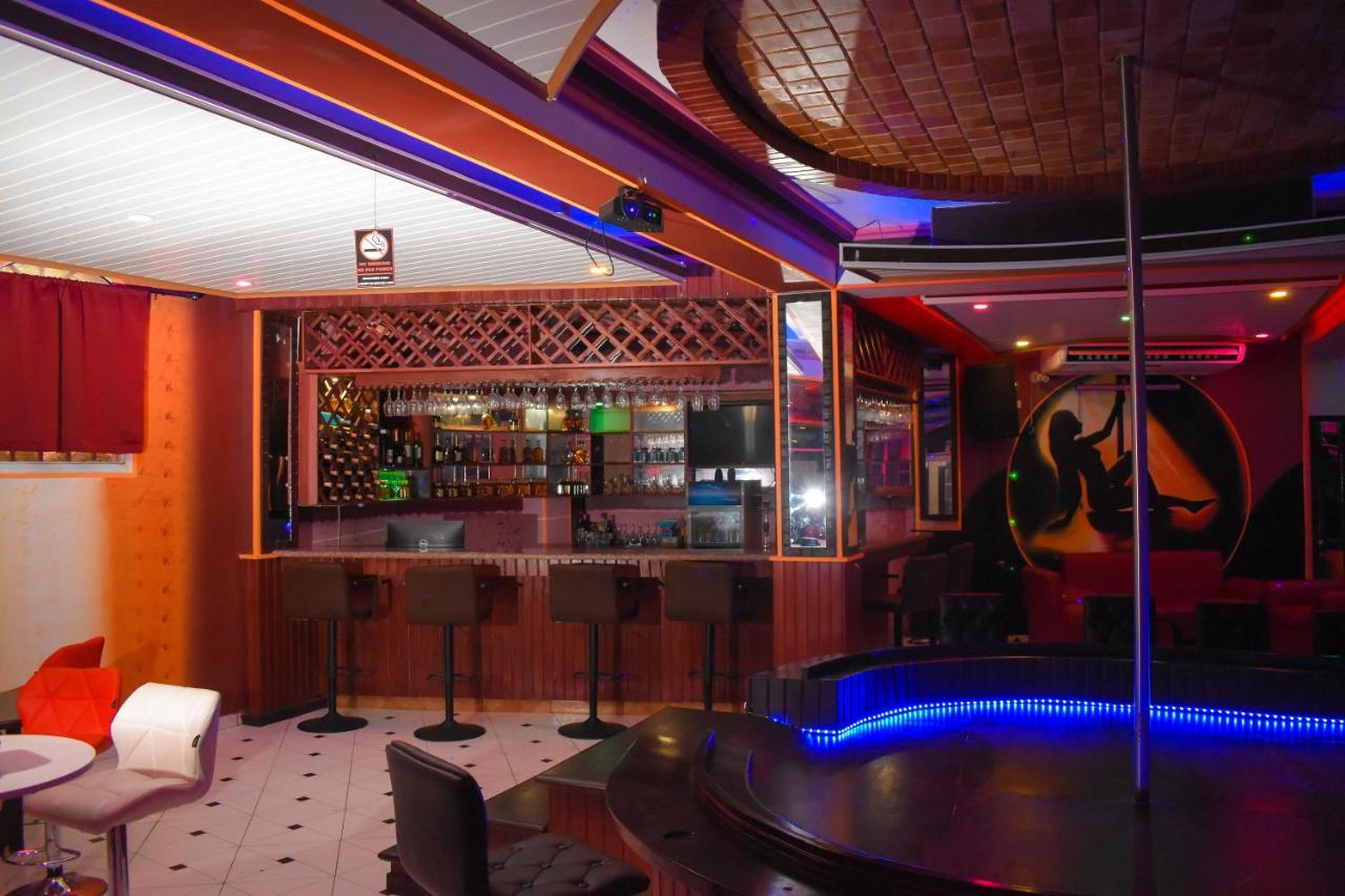 La Pepiniere Hotel Pétionville エクステリア 写真