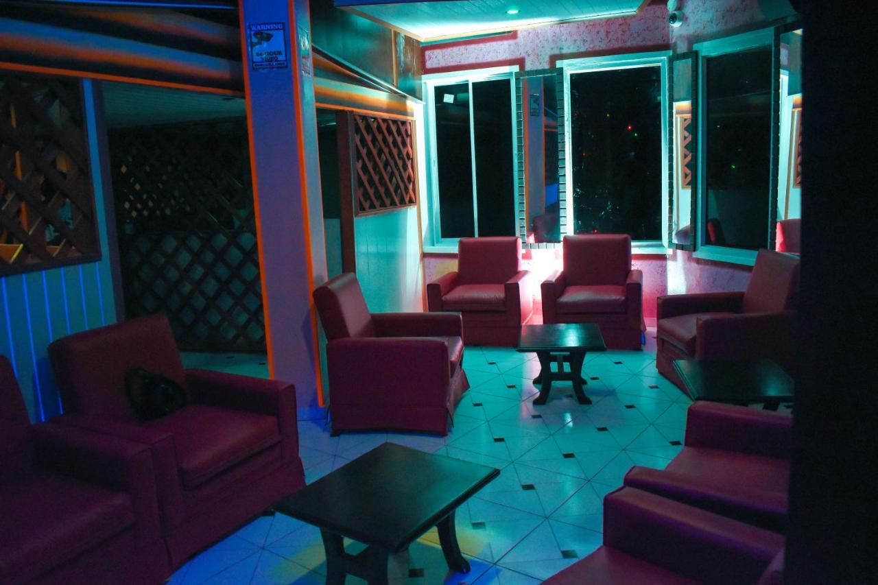 La Pepiniere Hotel Pétionville エクステリア 写真