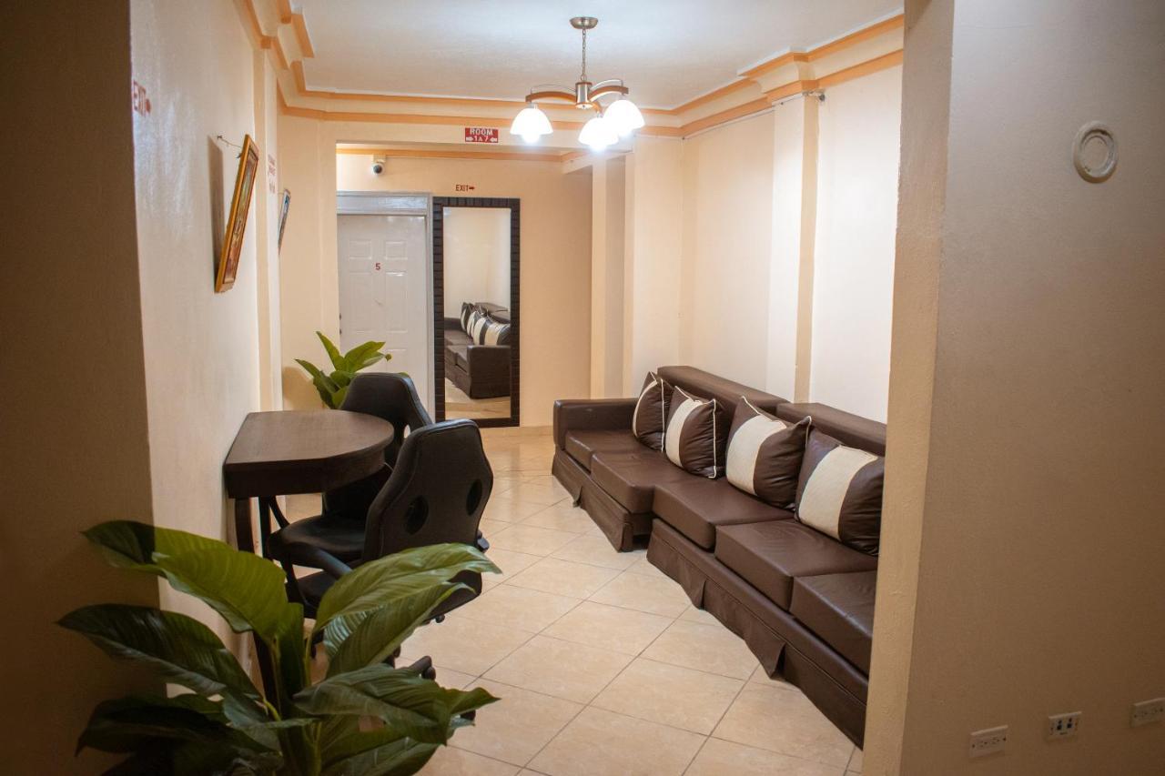 La Pepiniere Hotel Pétionville エクステリア 写真