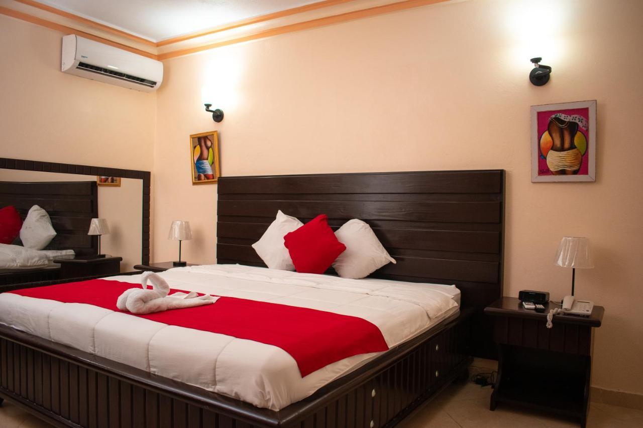 La Pepiniere Hotel Pétionville エクステリア 写真